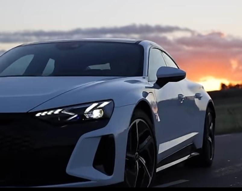 Audi E-tron GT quattro
