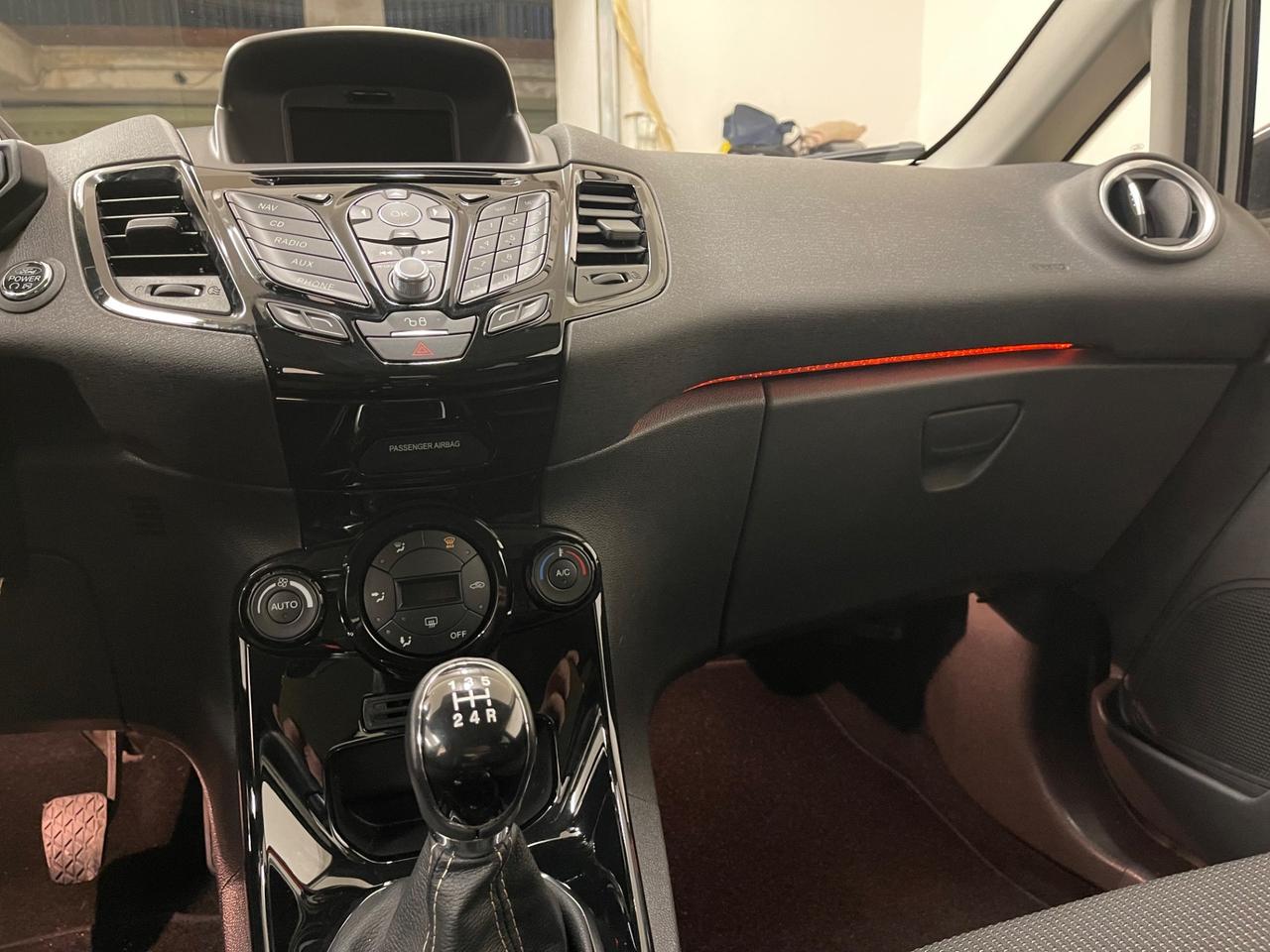 Ford Fiesta 1.4 5p. Bz.- GPL Titanium