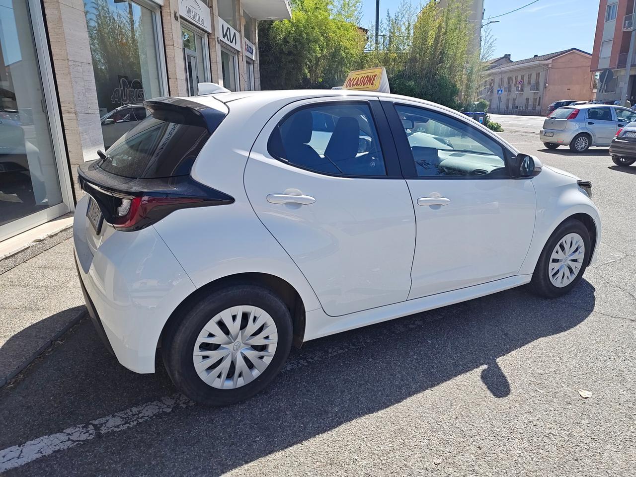 Toyota Yaris 1.0 5 porte Active