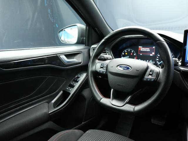 FORD Focus 1.0 EcoBoost Hybrid 155 CV Powershift SW ST-line