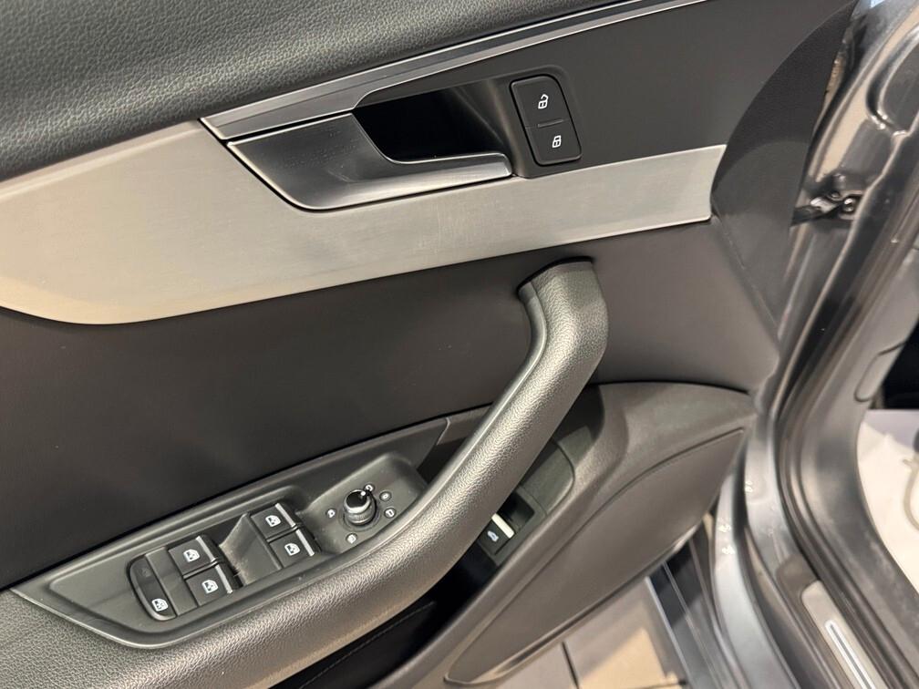 Audi A4 Avant 40 2.0 tdi S line edition 190cv s-tronic