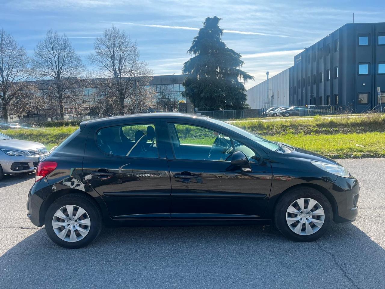 Peugeot 207 1.4 HDi 70CV FAP 5p. XS