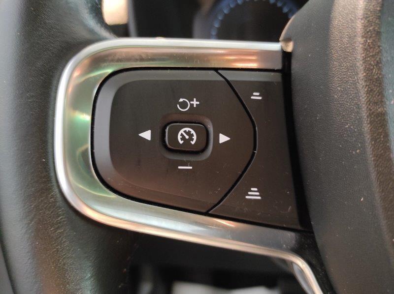 VOLVO XC40 (2017-->) - XC40 T5 Recharge Plug-in Hybrid Inscription Expression