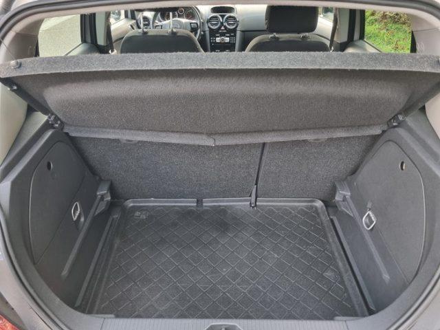 OPEL Corsa 1.2 5 porte Cosmo