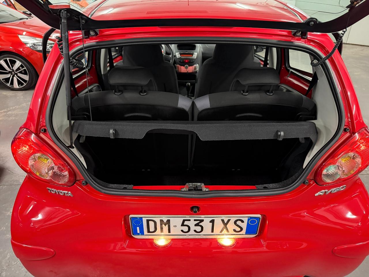 Toyota Aygo 1.0 12V VVT-i 5 porte Sol