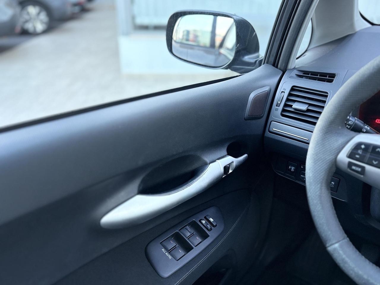 Toyota Auris 1.3 Benzina 100CV E5 - 2010