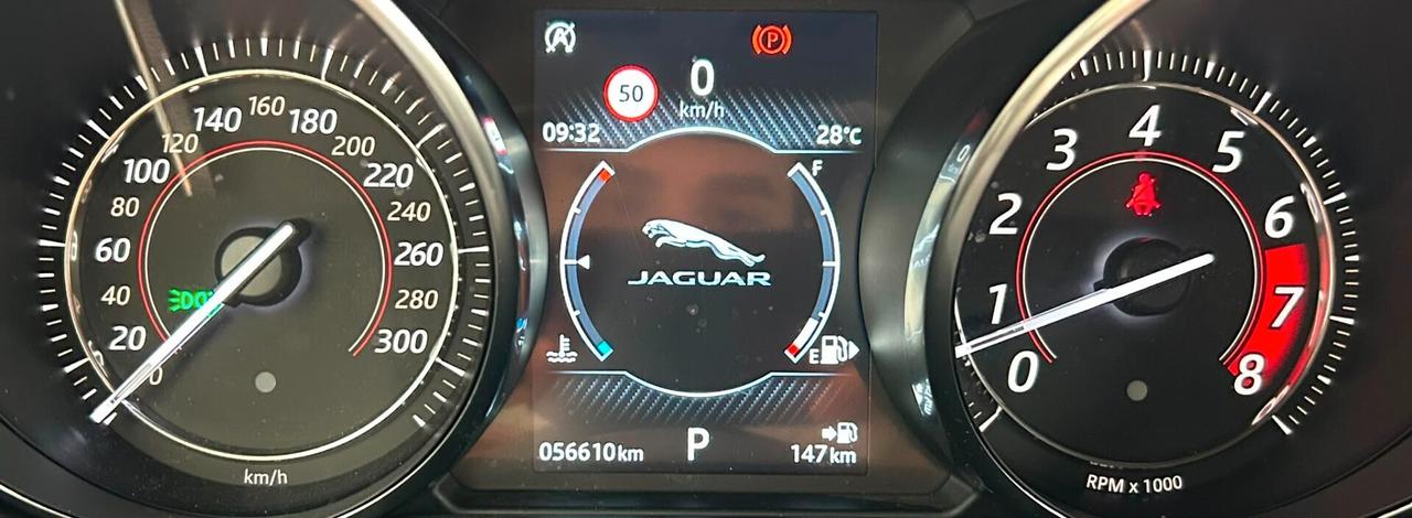 Jaguar F-Type 2.0 aut. Coupé Chequered Flag