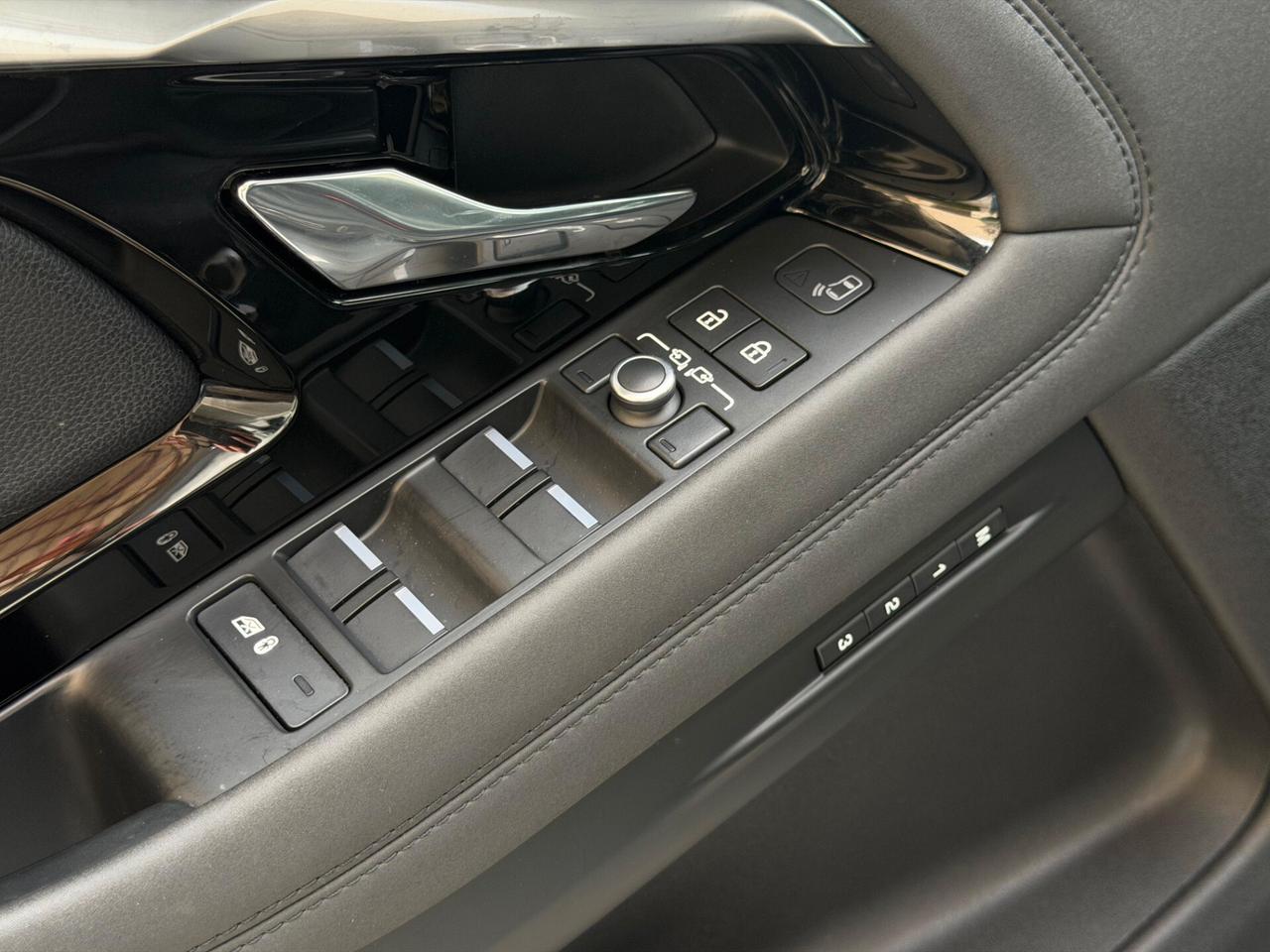 Land Rover Range Evoque 2.0D I4 MHEV 163CV AWD Auto R-Dynamic SE