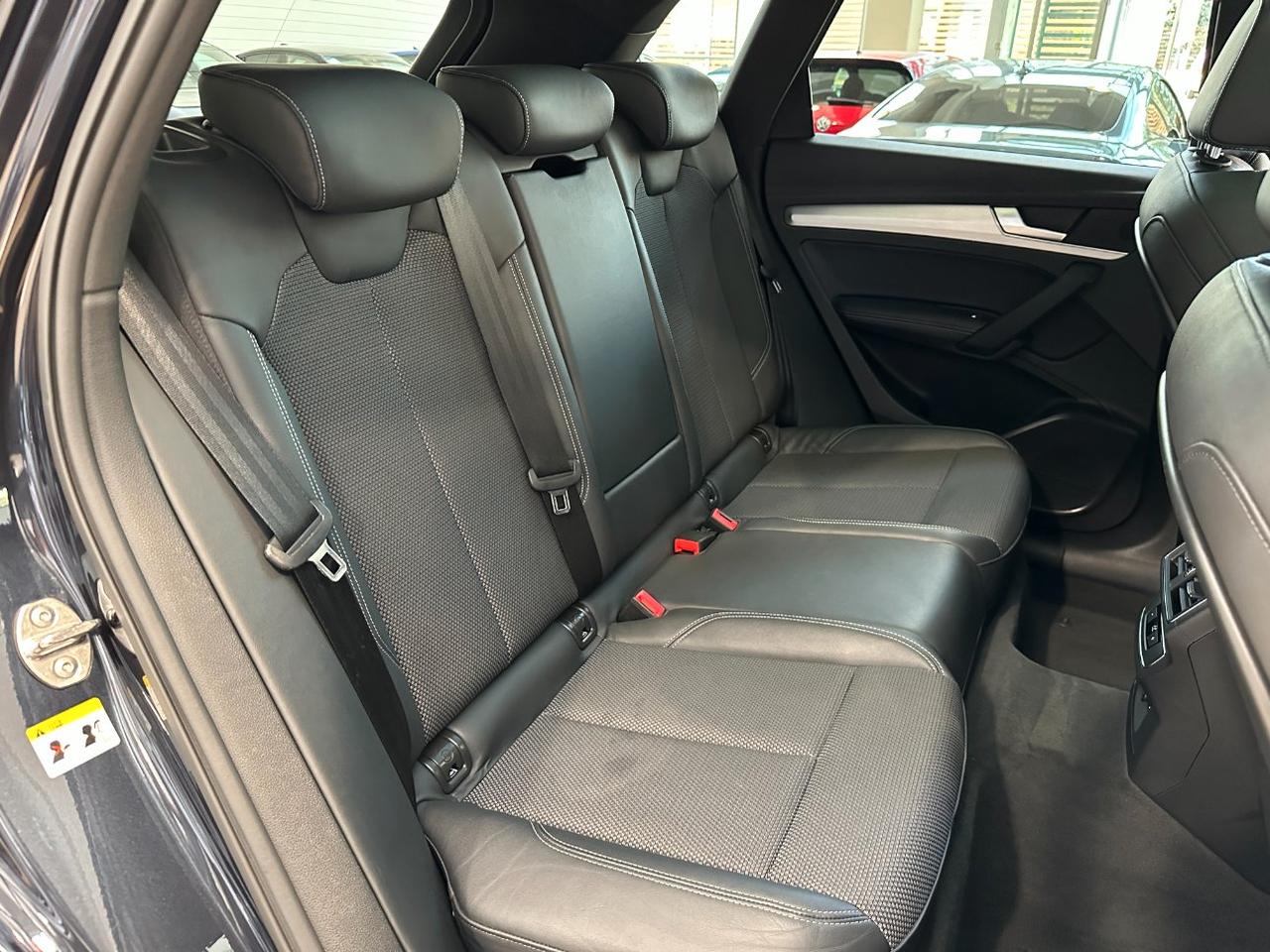 Audi Q5 40 2.0 tdi quattro S line s-tronic-Matrix-19"-Tetto-Virtual