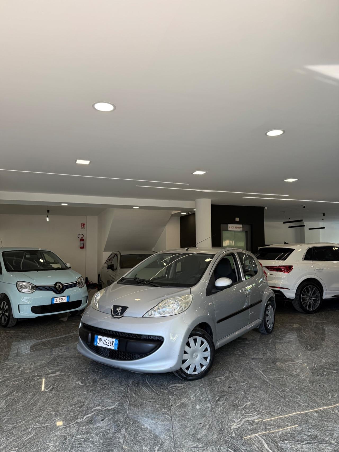 Peugeot 107 1.0 68CV 5p. Desir