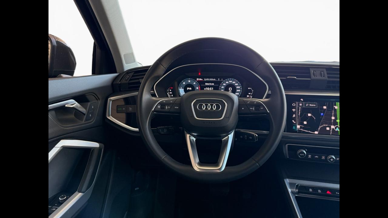 AUDI Q3 II 2018 - Q3 35 2.0 tdi Business s-tronic