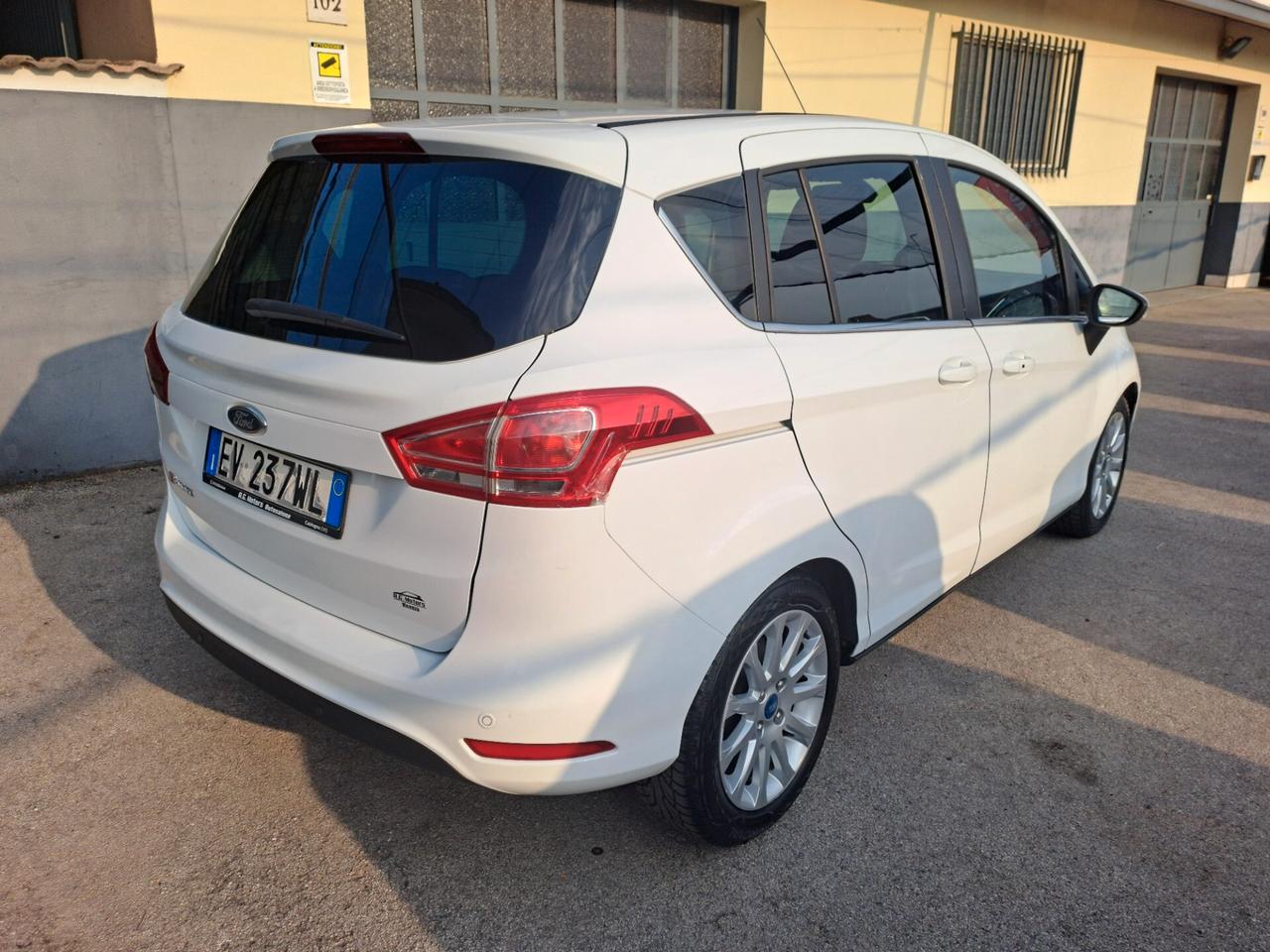 Ford B-Max 1.5 TDCi 75 CV Titanium