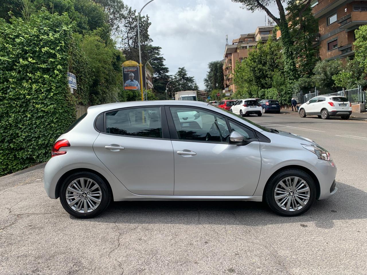 Peugeot 208 Pure-tc 82 2017 UNICO PROPRIETARIO