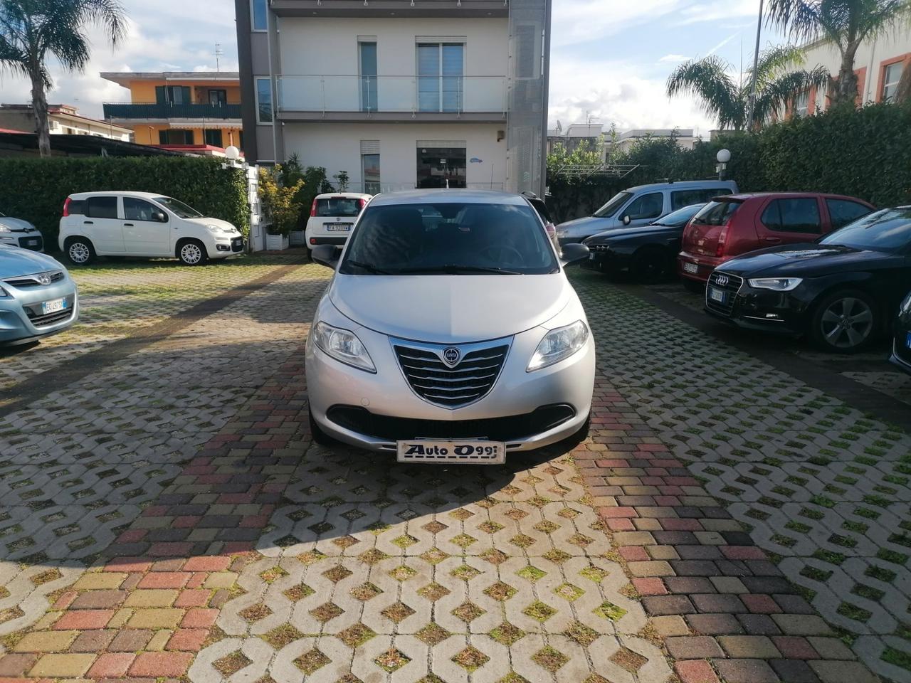 Lancia Ypsilon 1.2 69 CV 5 porte GPL Ecochic Gold