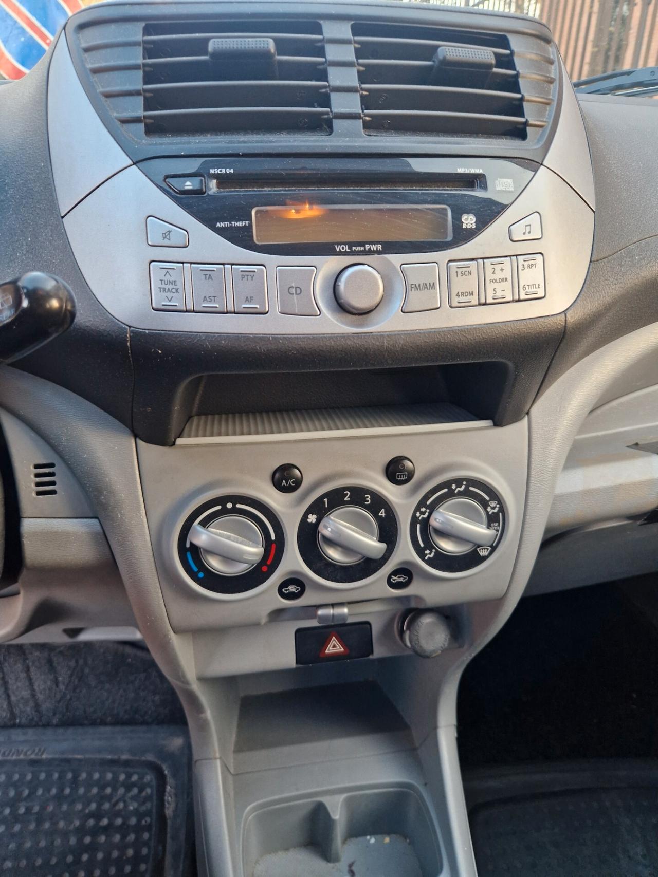 Nissan Pixo 1.0 68 cv - Garanzia 12 mesi