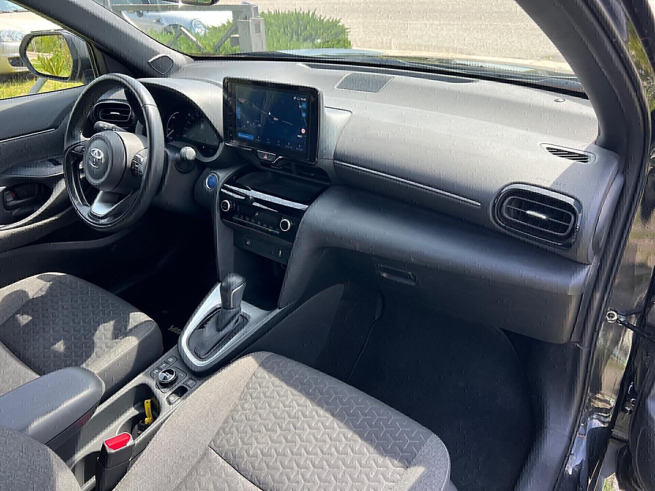 Toyota Yaris Cross 1.5Hybrid E-CVT AWD-2022