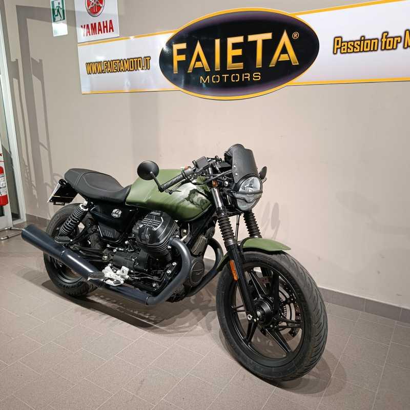 Moto Guzzi V7 Stone - 2024