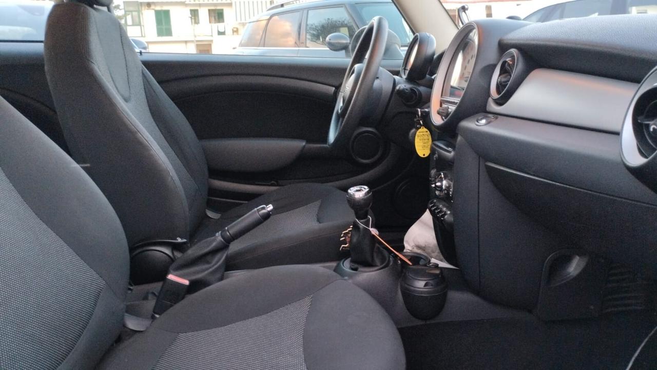 Mini 1.6 16V One D