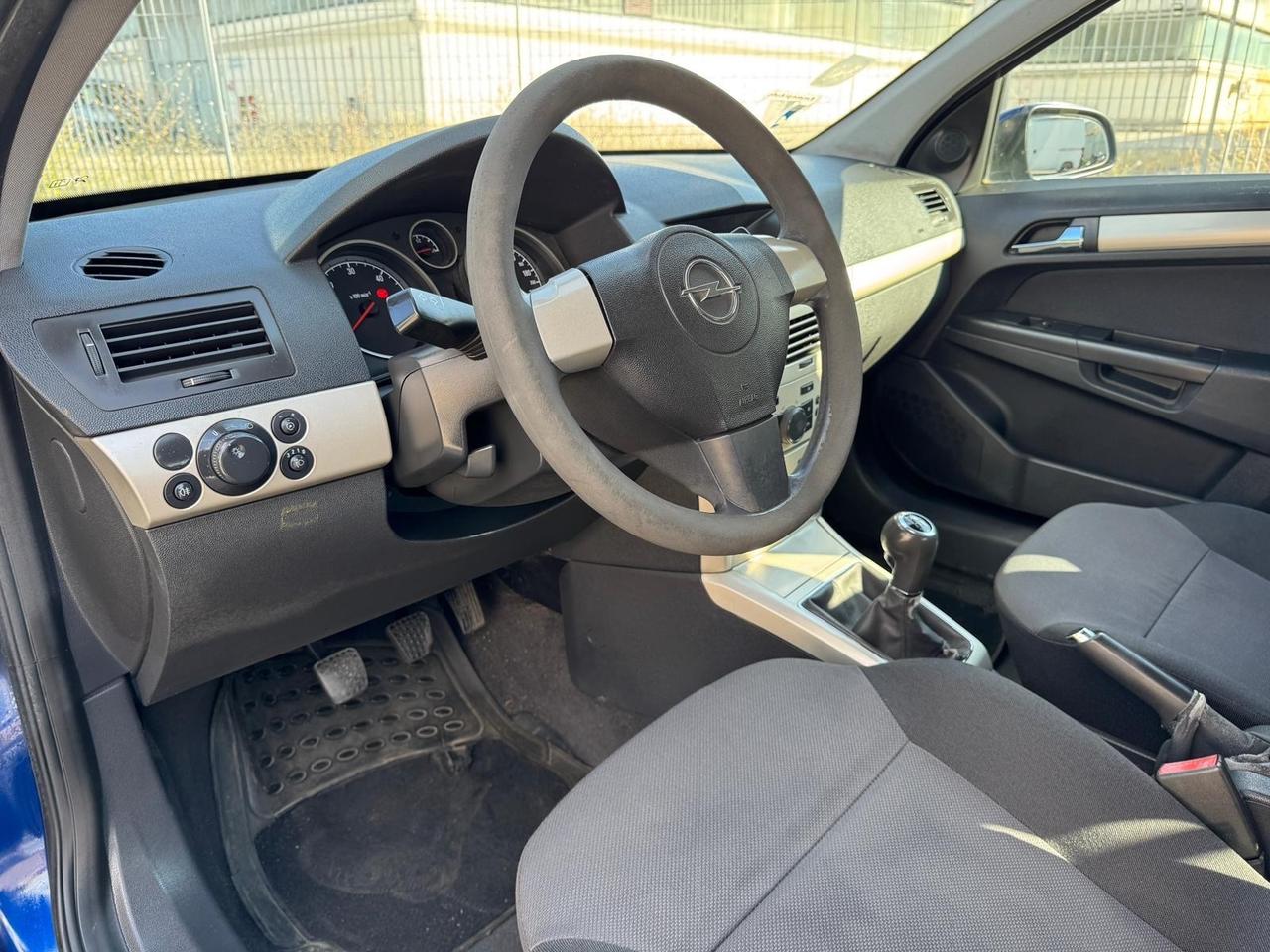 Opel Astra 1.7 CDTI 101CV 5 porte Cosmo