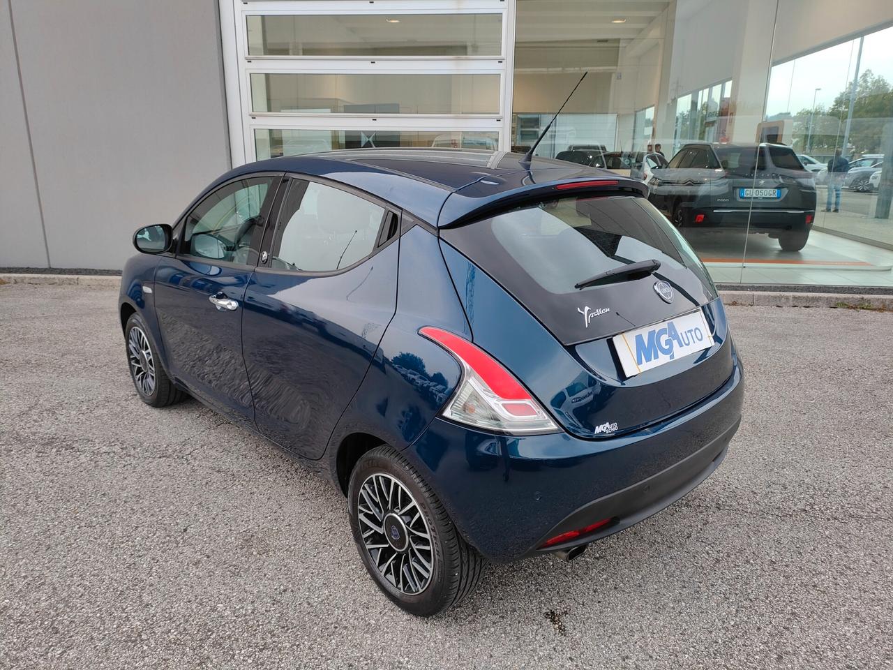 Lancia Ypsilon 1.2 69 CV 5 porte GPL Ecochic Gold OK NEOPATENTATI