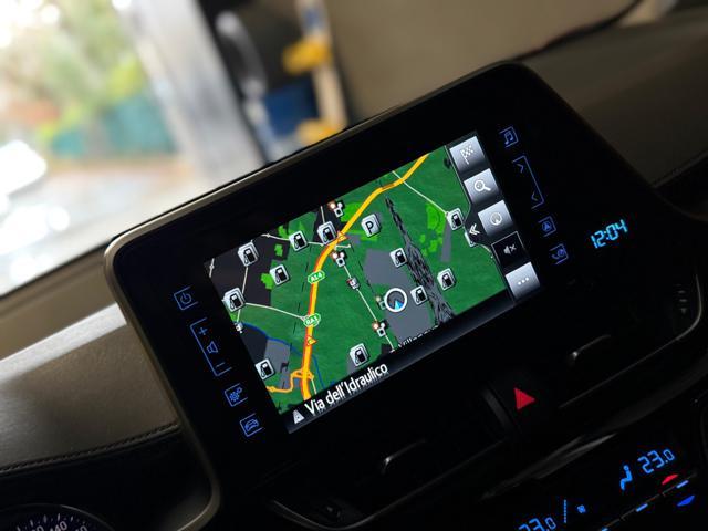 TOYOTA C-HR 1.8 Hybrid E-CVT Trend