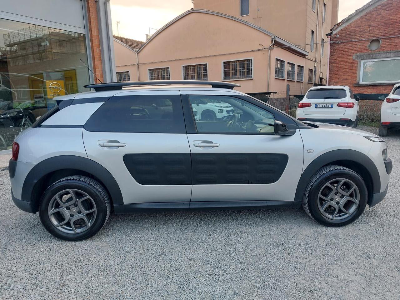 Citroen C4 Cactus BlueHDi 100 Shine