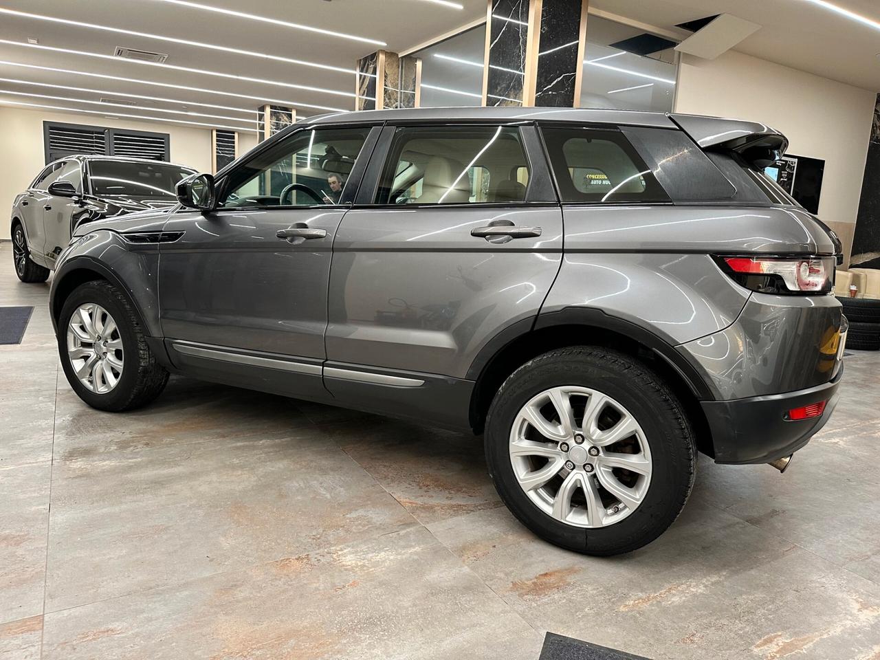 Range Rover Evoque 2.2 TD4 150CV Pure 2015