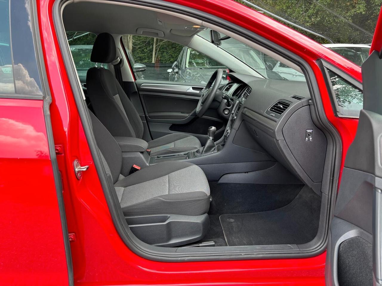 Volkswagen Golf Variant 1.6 TDI 90 CV 5p. OK Neopatentati