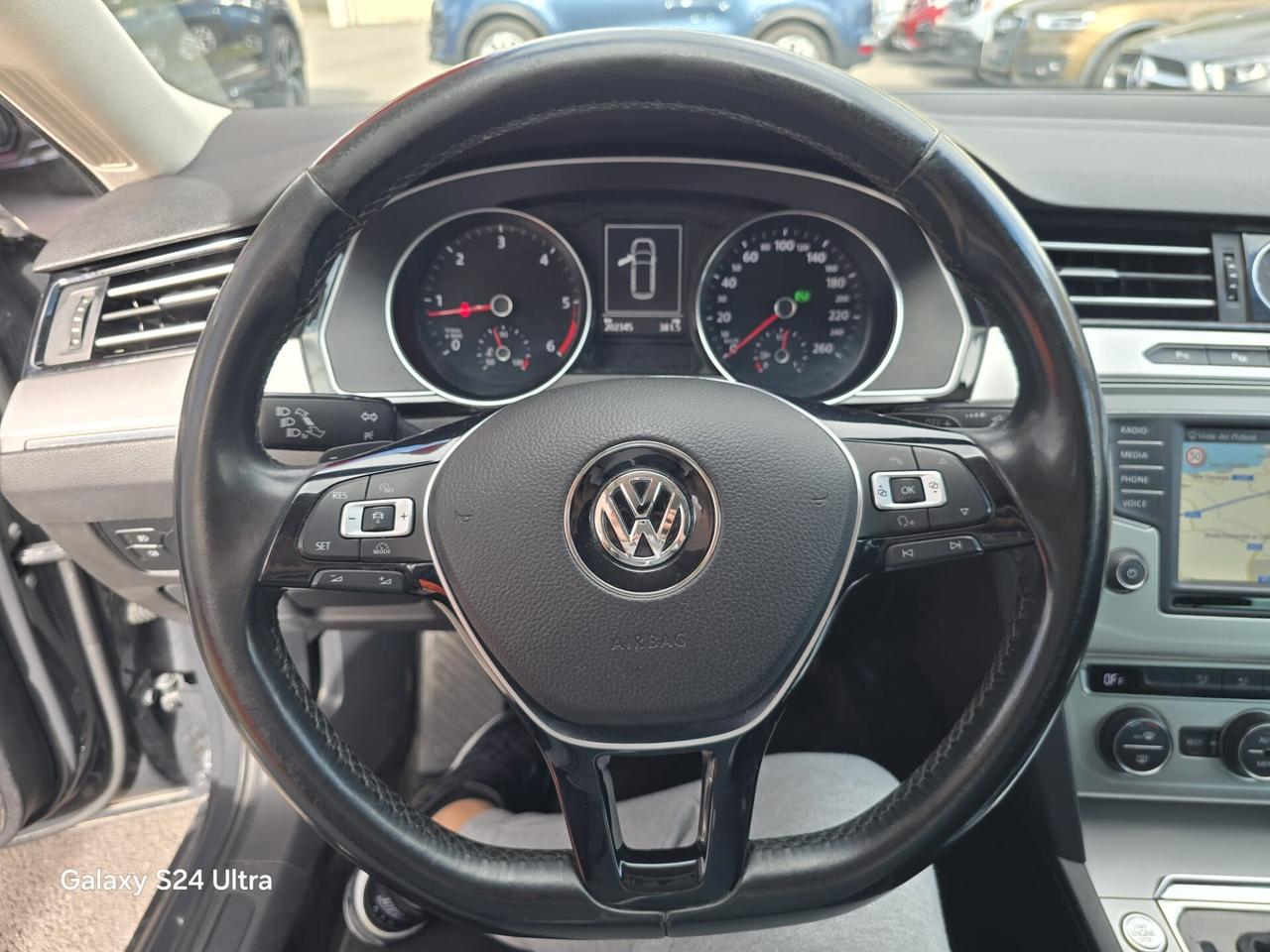 Volkswagen Passat 1.6 TDI DSG Comfortline BlueMotion Technology