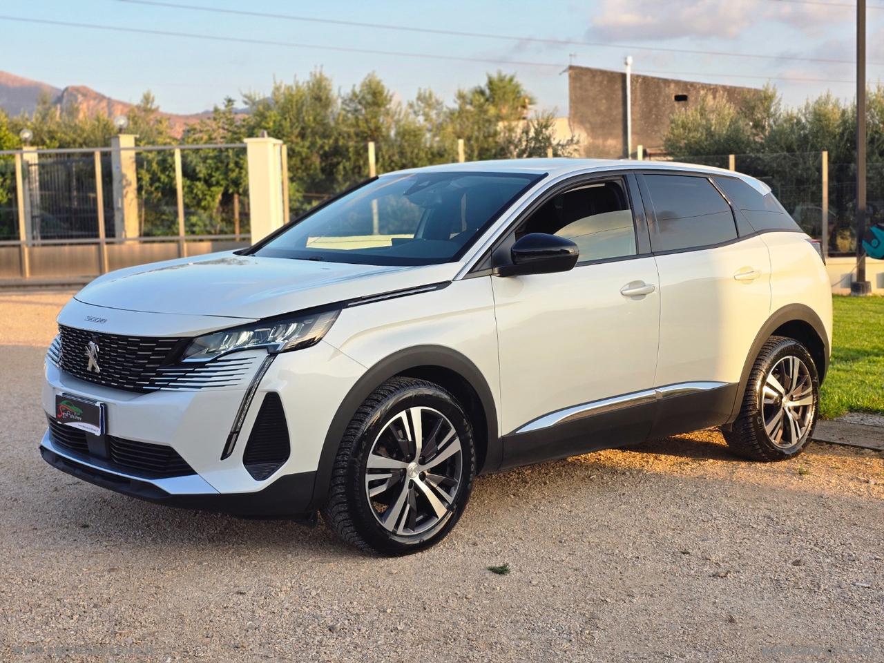 PEUGEOT 3008 BlueHDi 130 S&S Allure Pack