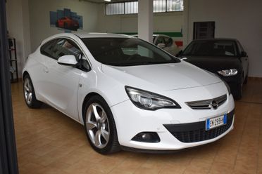 Opel Astra GTC 2.0 Cdti Cosmo S