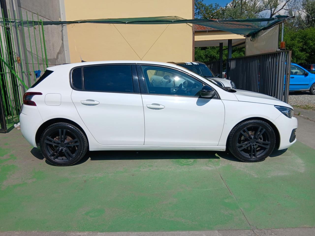 Peugeot 308 1.5 Blue-HDi
