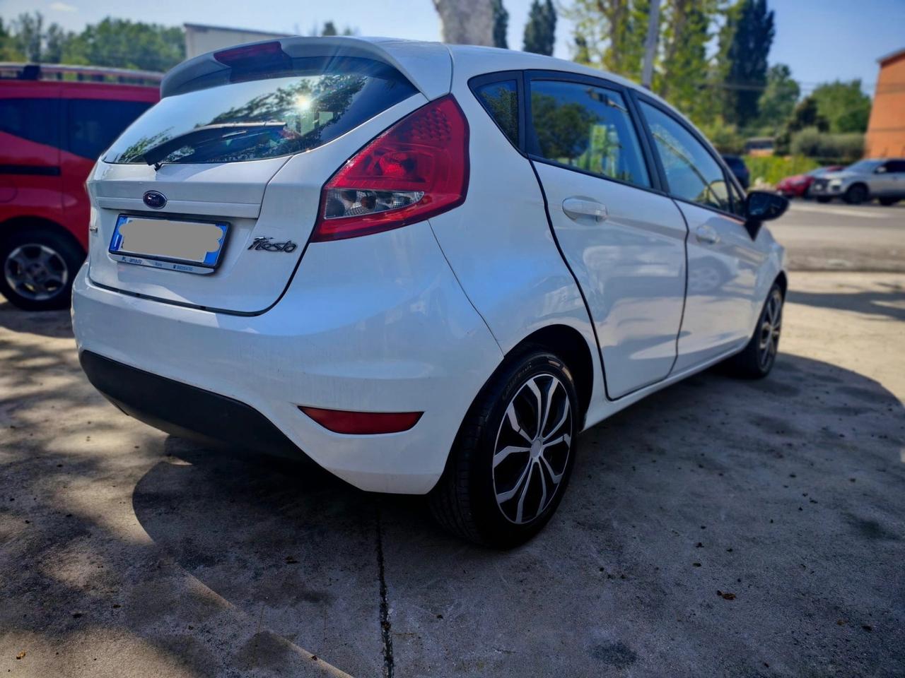 Ford Fiesta 1.4 TDCi 5p. Titanium