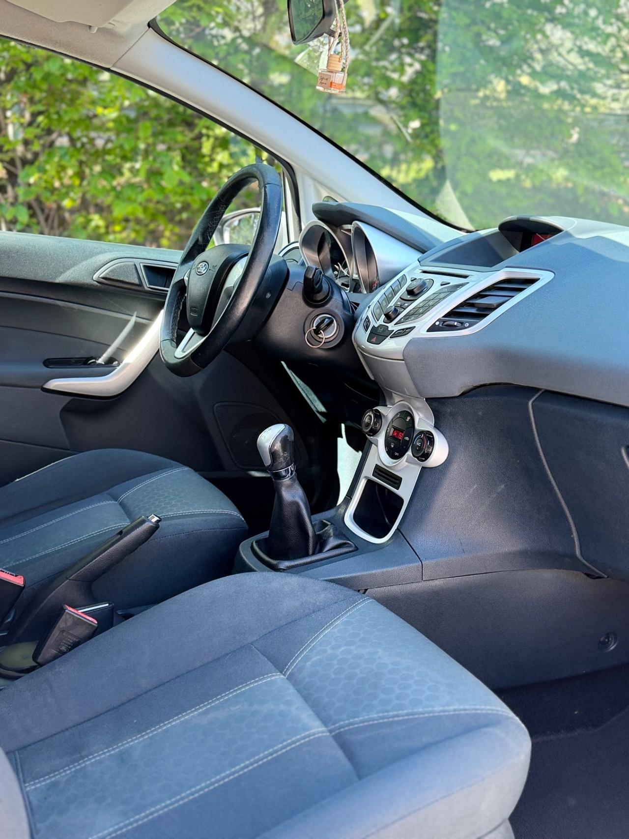 Ford Fiesta 1.4 TDCi 5p. Titanium ok neopatentati