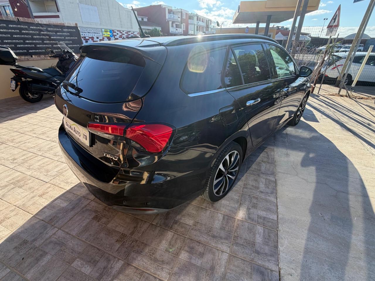Fiat Tipo 1.6 Mjt S&S SW Lounge