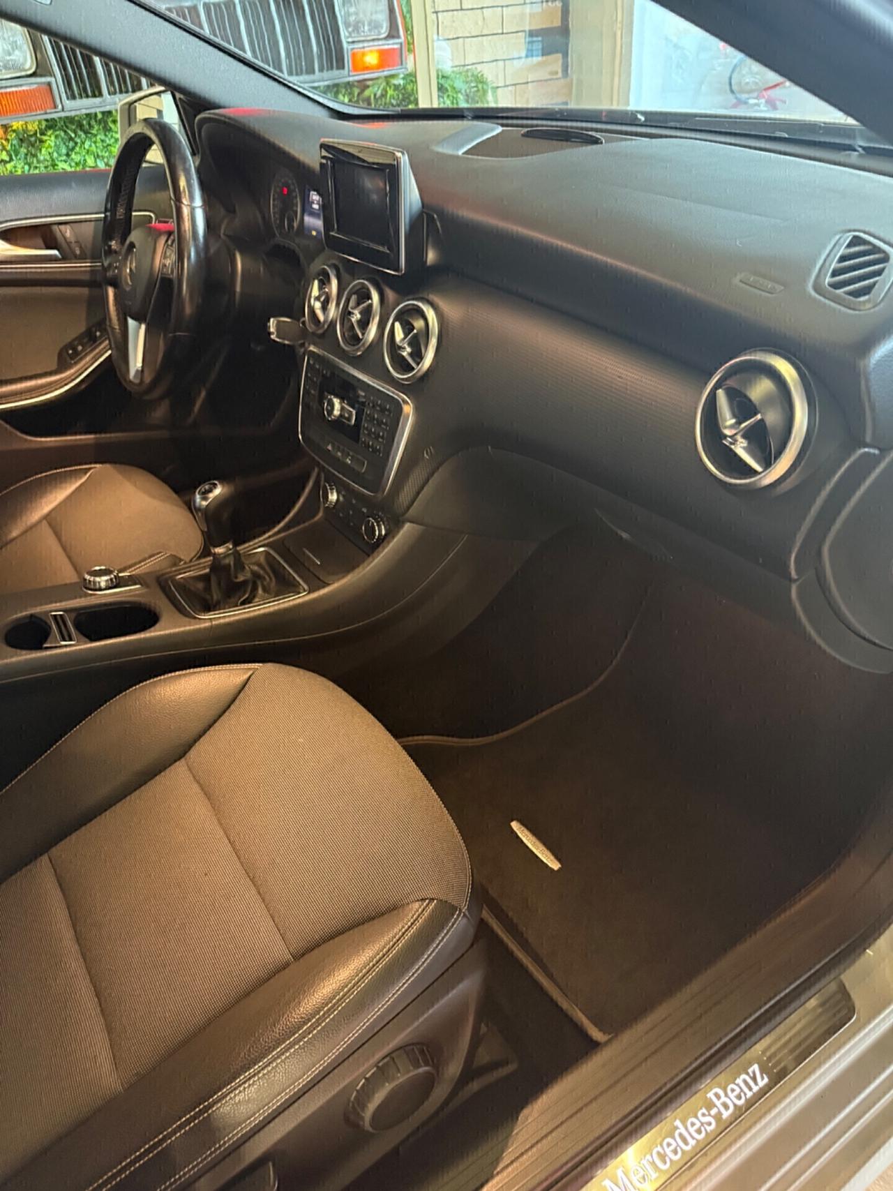 Mercedes-benz A 180 CDI Premium