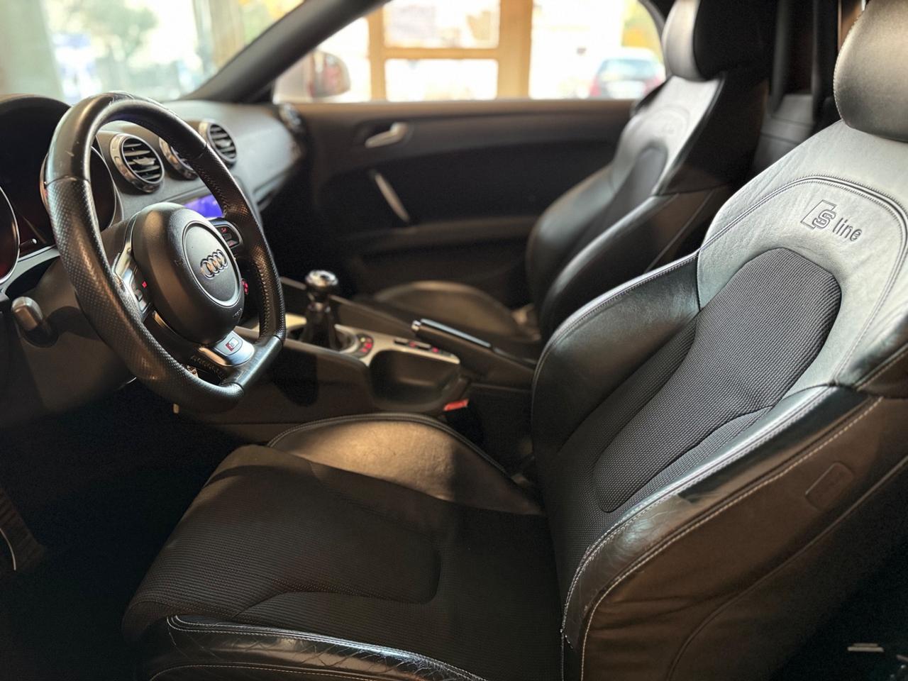 Audi TT Roadster 2.0 TFSI