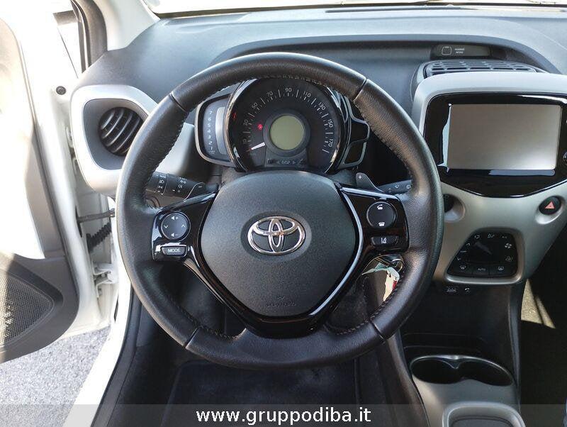 Toyota Aygo II 2014 5p 1.0 x-play m-mt my15
