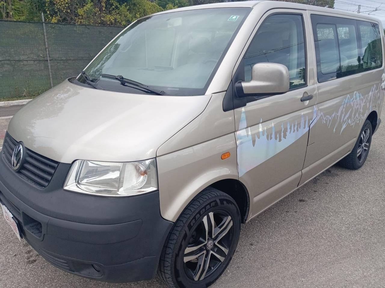 Volkswagen Transporter 2.5 TDI/130CV PC-TM Kombi