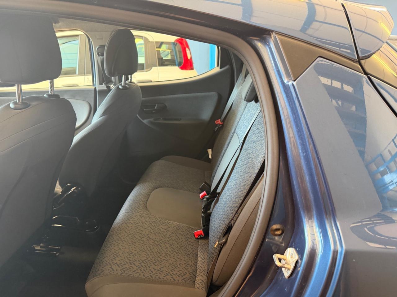 Lancia Ypsilon 1.0BENZ Hybrid 2022 NUOVA