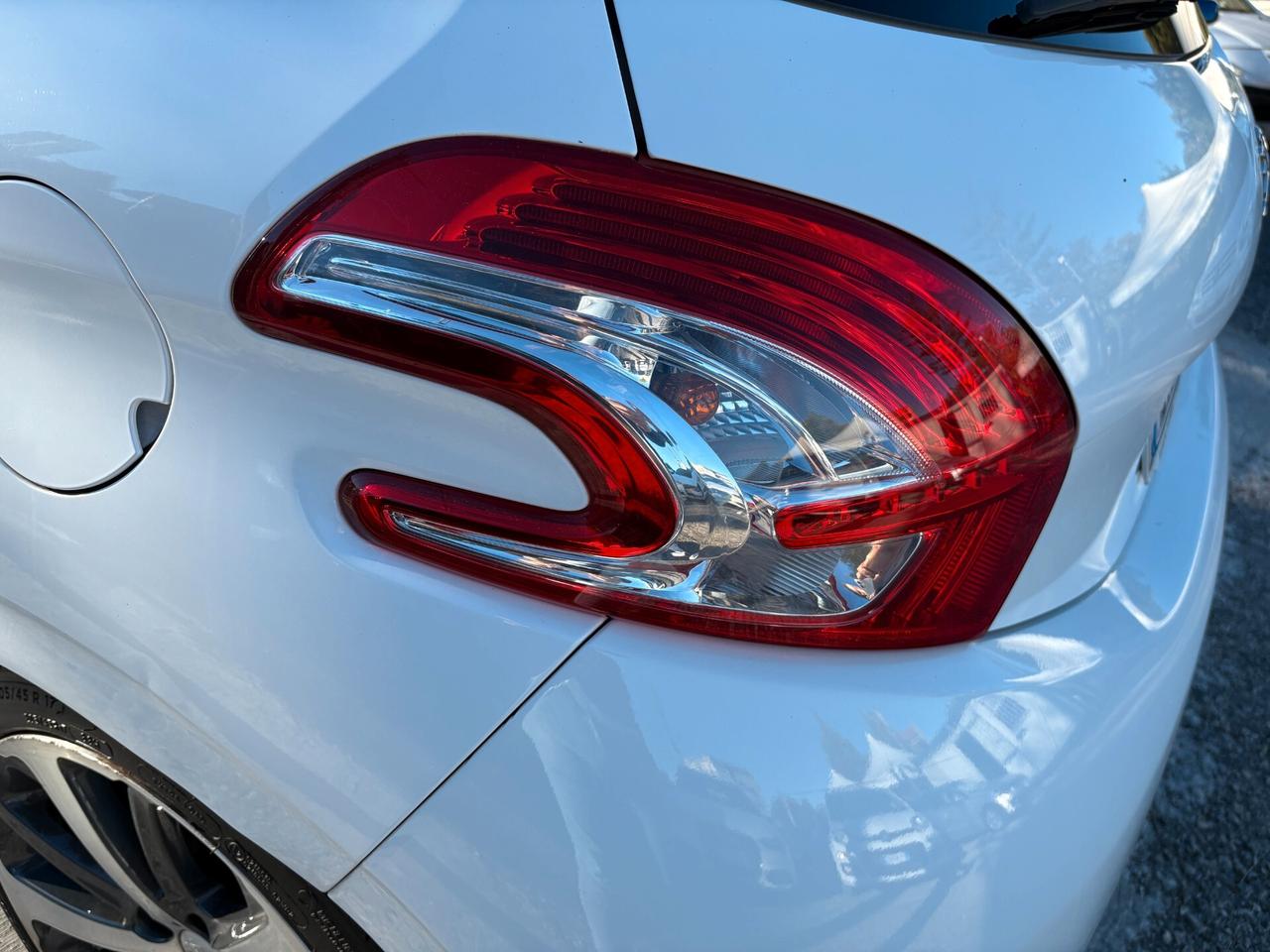 Peugeot 208 Gt-Line 1.6 e-HDi 115 CV