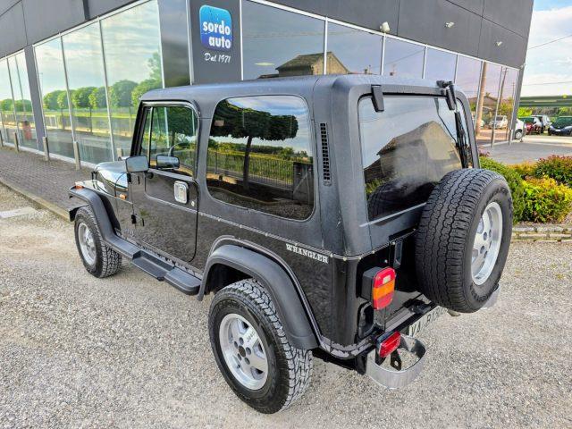 JEEP Wrangler 2.5 Laredo