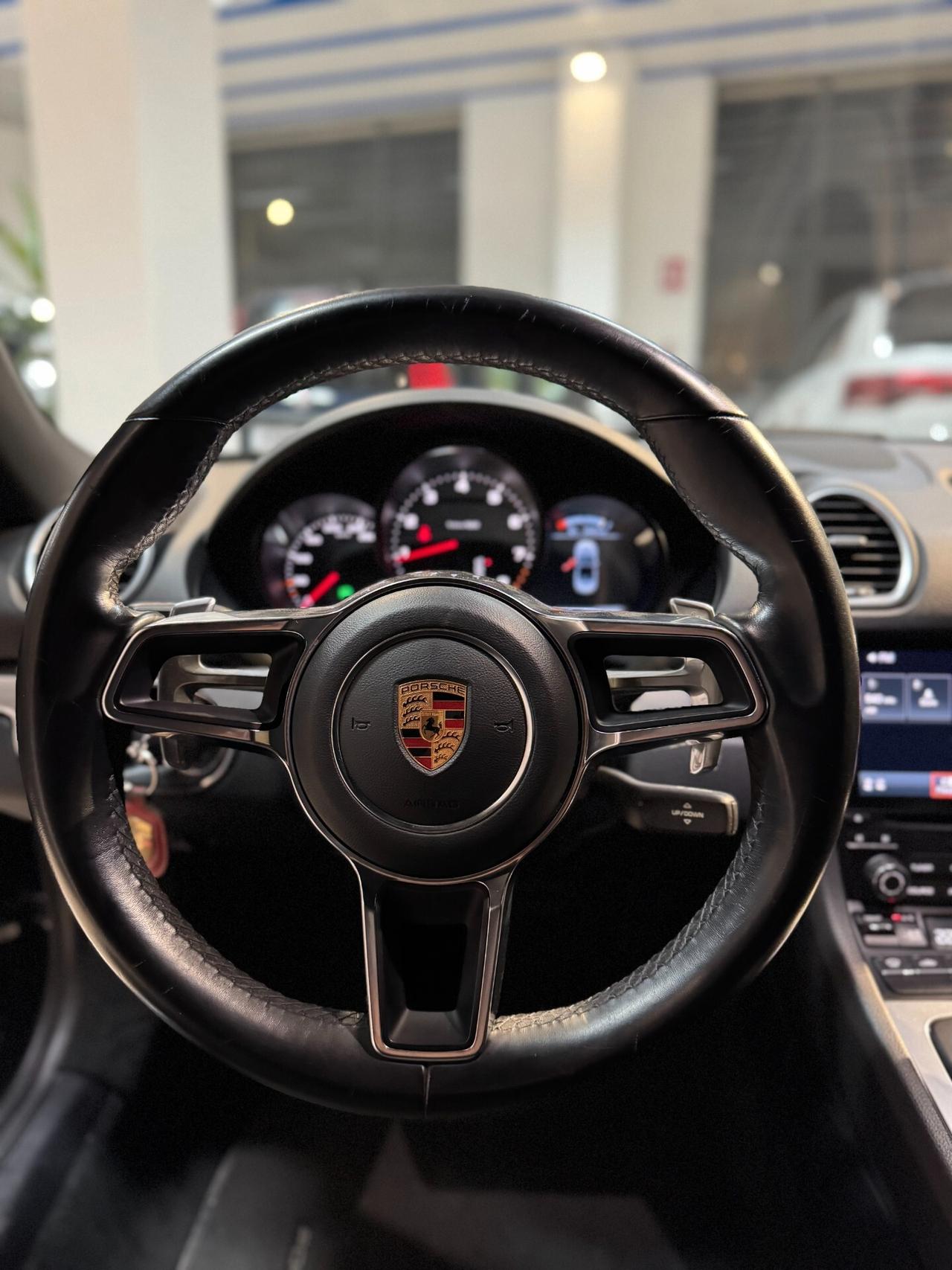 Porsche 718 Spyder Boxster 2.0 T