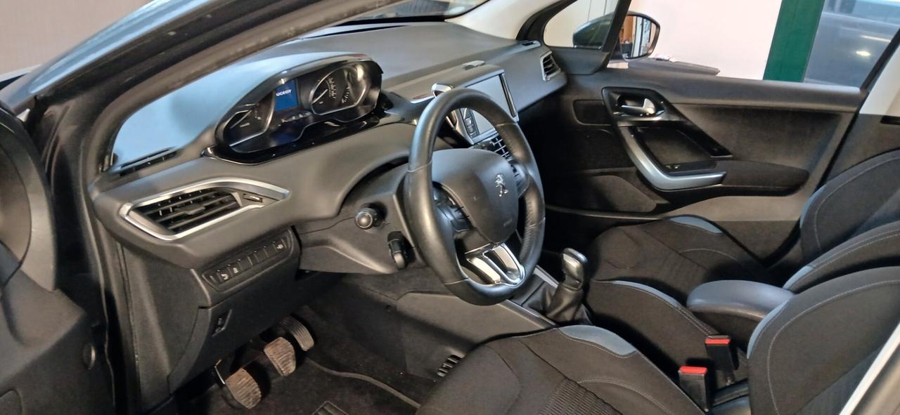 Peugeot 208 1.4 HDi neopatentati