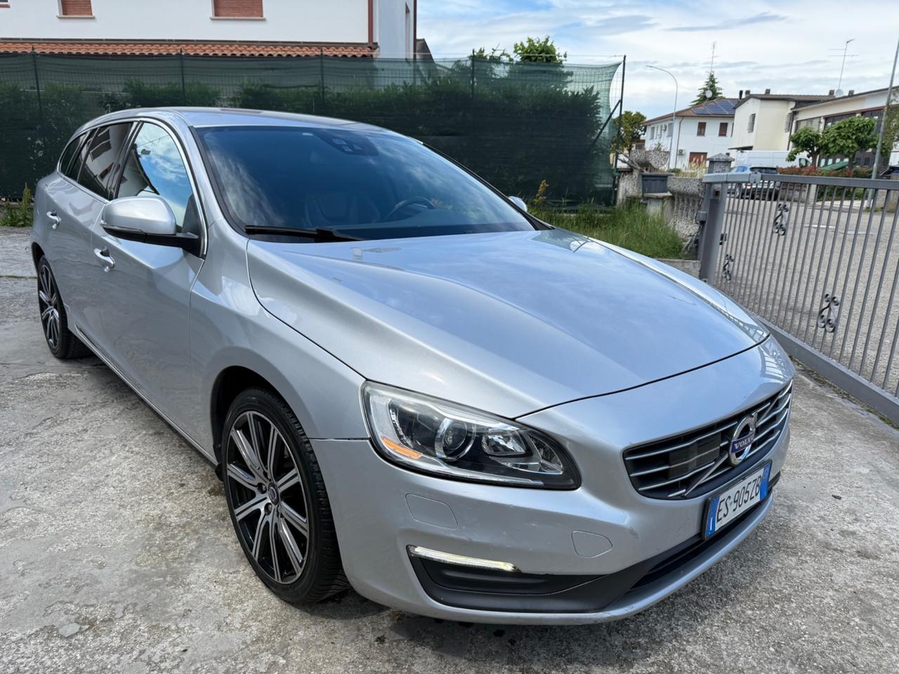Volvo V60 D4 2.0 DIESEL 181 CV FULL OPT EURO6b