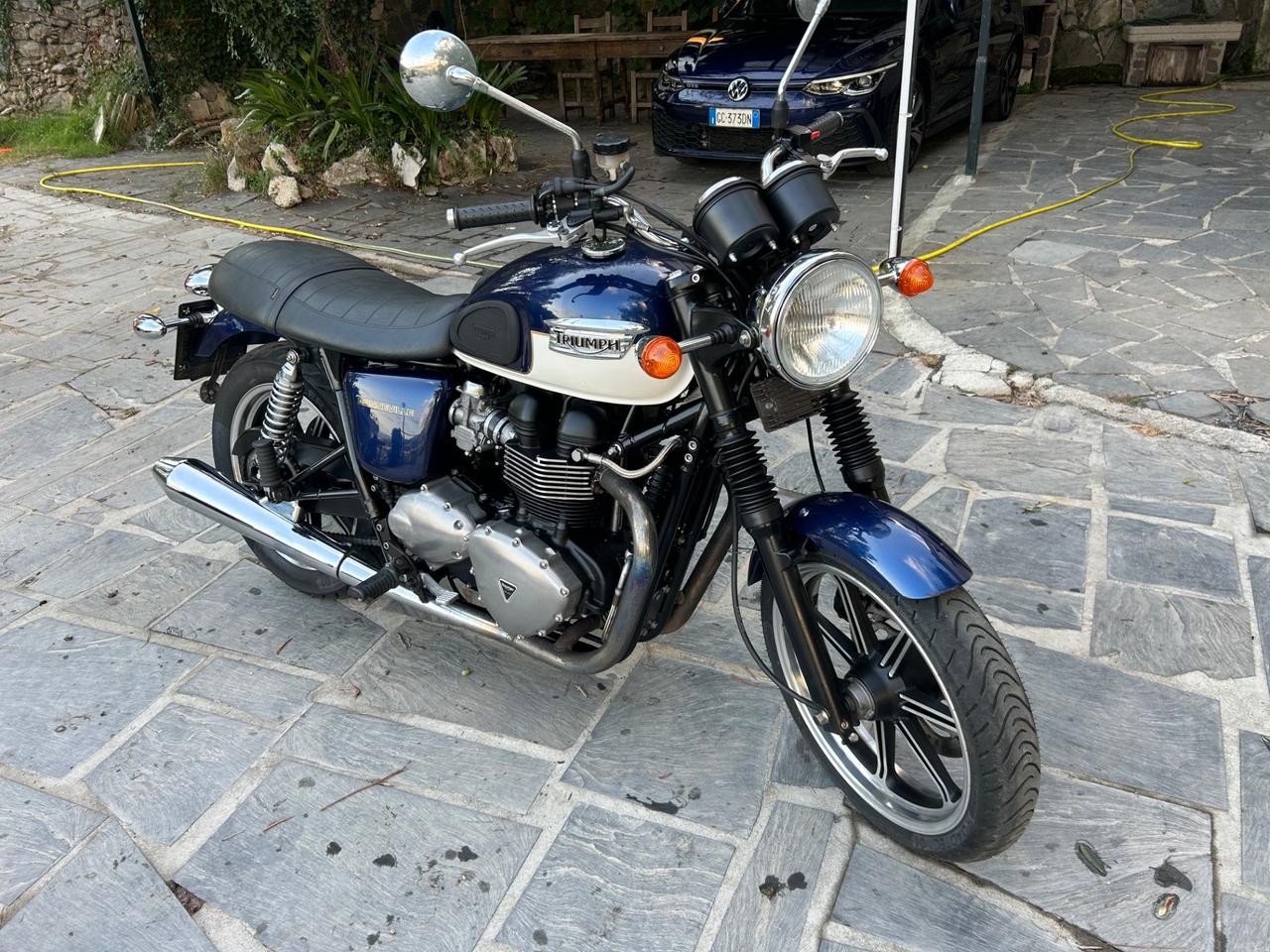 Triumph Bonneville se