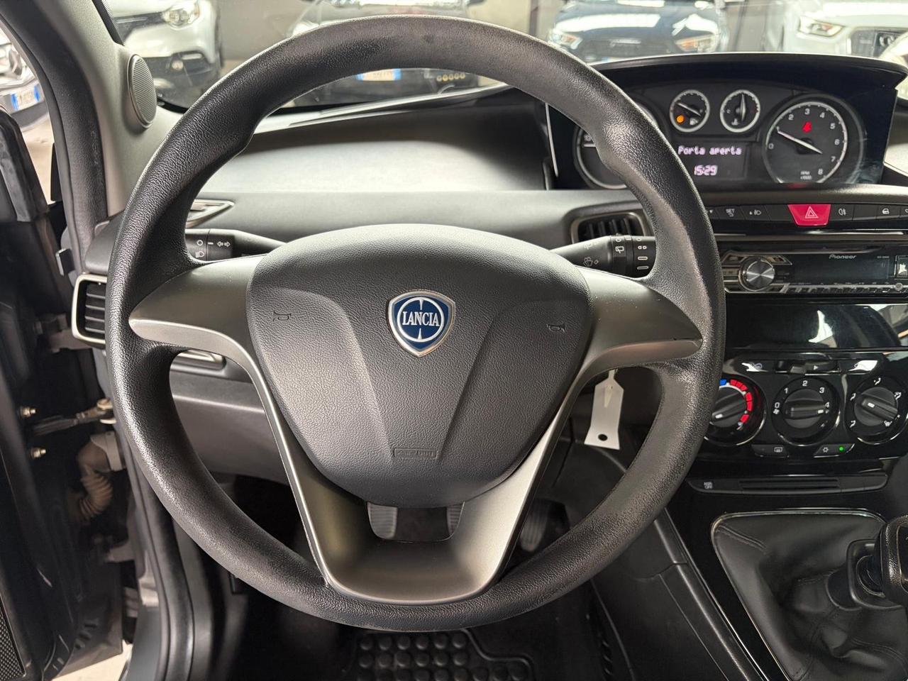 Lancia Ypsilon 1.2 69 CV 5 porte Elle