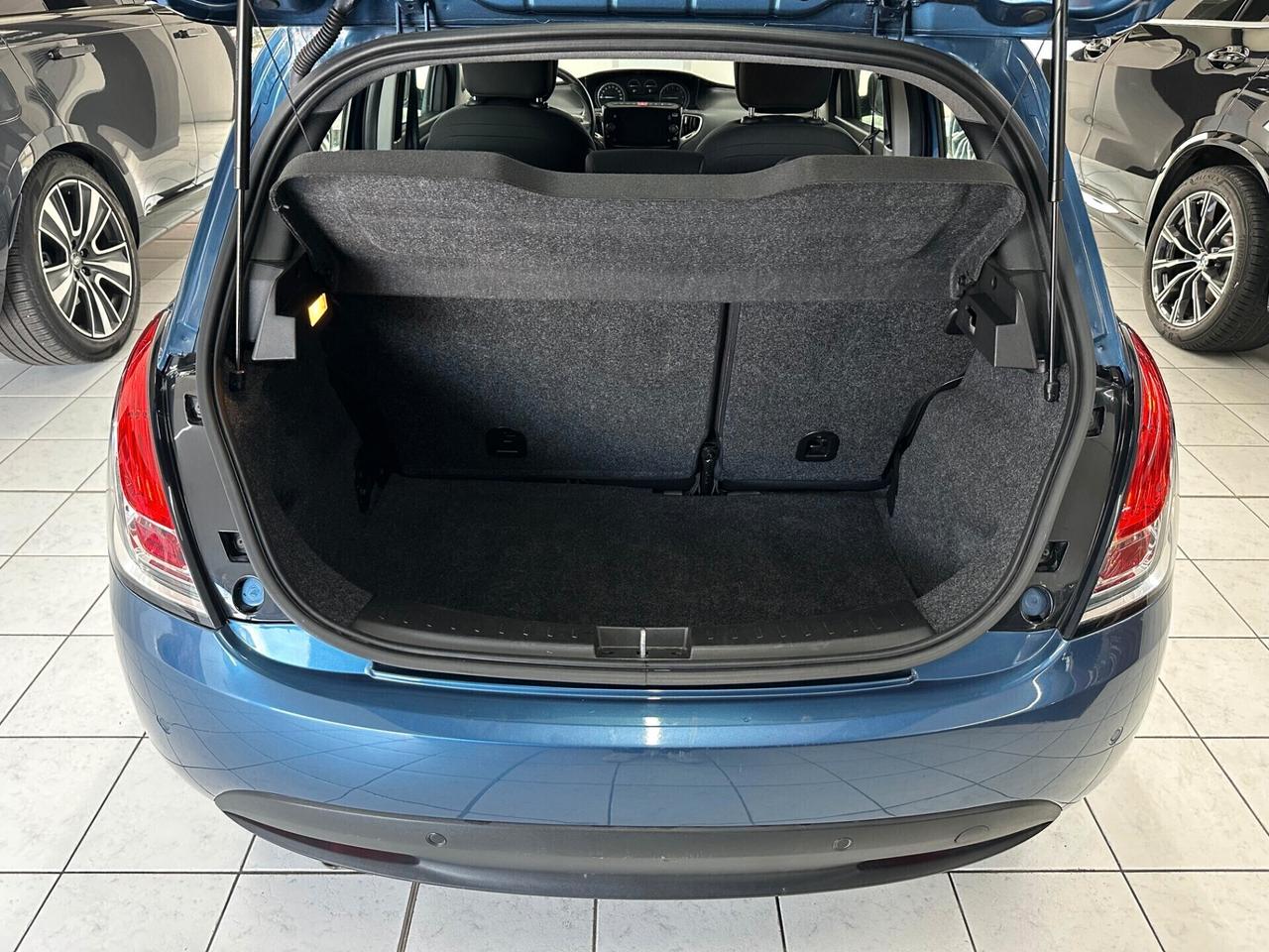 Lancia Ypsilon 1.0 firefly hybrid Gold s -IVA ESPOSTA