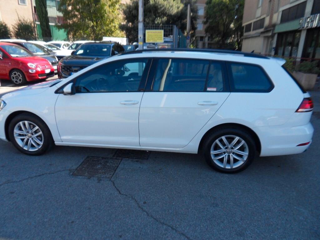 Volkswagen Golf Variant 1.6 TDI 115 CV 5p. Business BlueMotion Technology