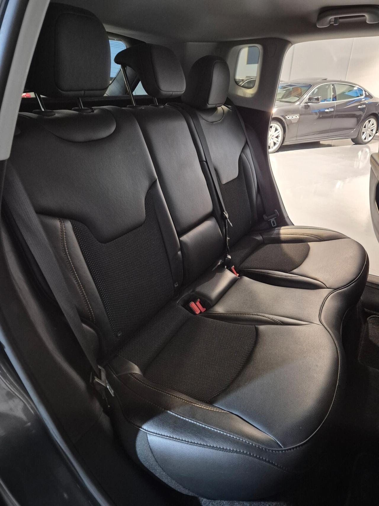 Jeep Compass Limited 1.6Mjt 120cv Carplay Radar Certificata